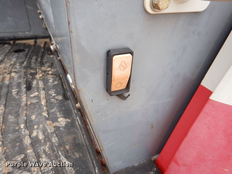 image for item MC9845 2016 Takeuchi TB230  mini excavator