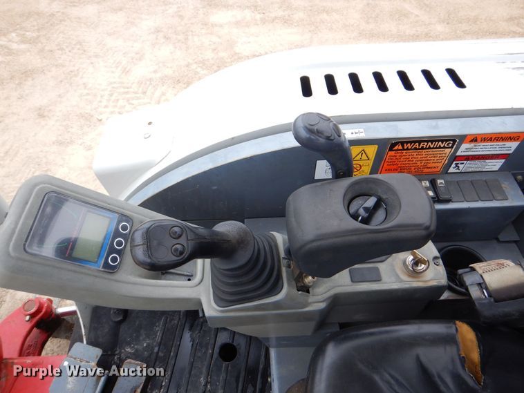 image for item MC9845 2016 Takeuchi TB230  mini excavator