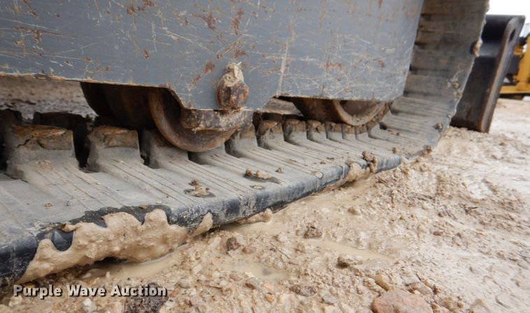 image for item MC9845 2016 Takeuchi TB230  mini excavator