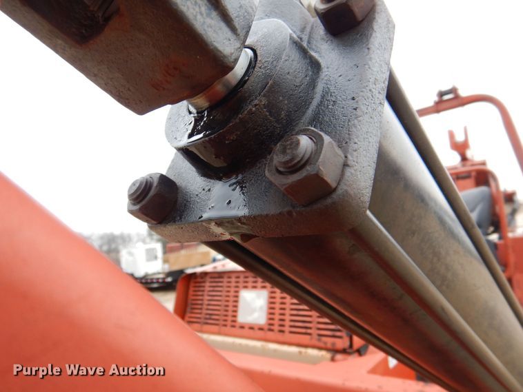 image for item MC9847 Ditch Witch 7020  vibratory cable plow