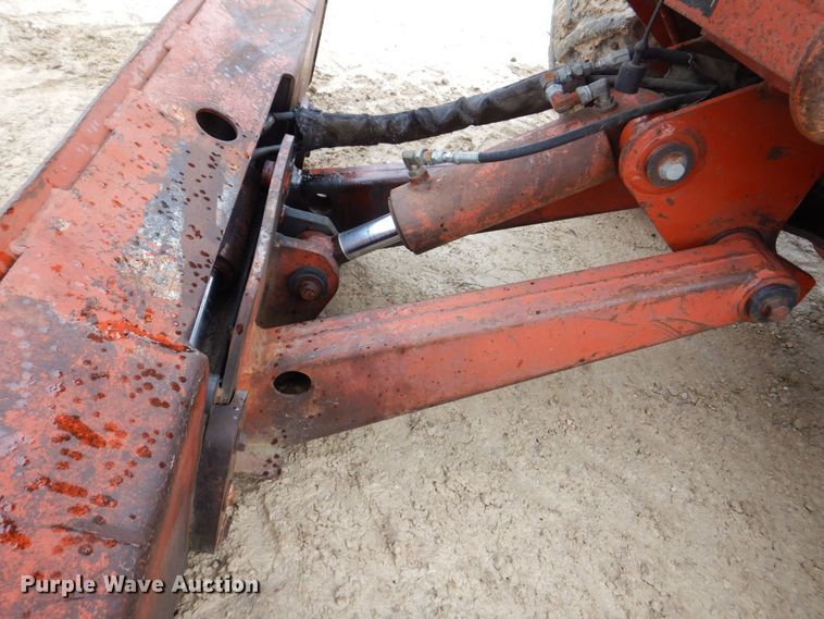 image for item MC9847 Ditch Witch 7020  vibratory cable plow