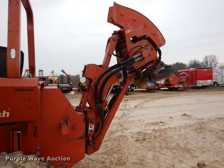 image for item MC9847 Ditch Witch 7020  vibratory cable plow