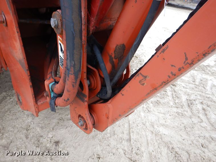 image for item MC9847 Ditch Witch 7020  vibratory cable plow