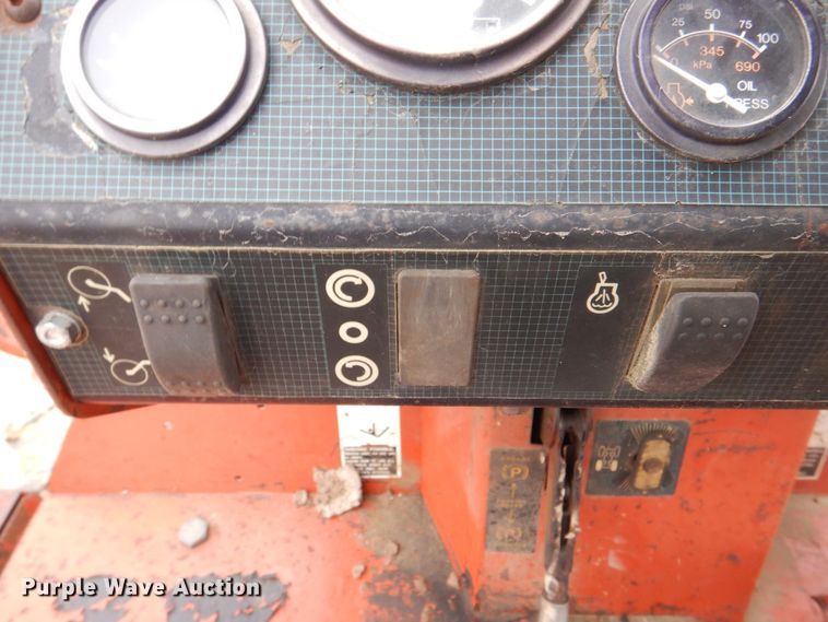 image for item MC9847 Ditch Witch 7020  vibratory cable plow