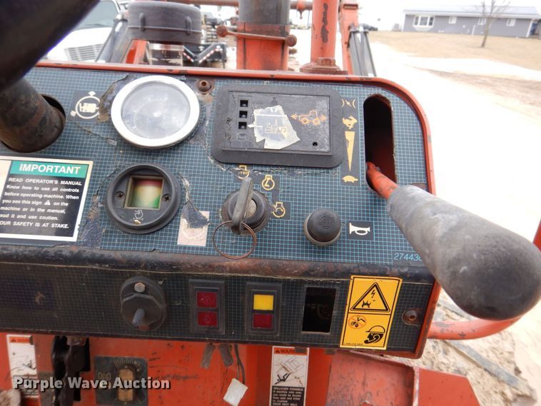 image for item MC9847 Ditch Witch 7020  vibratory cable plow