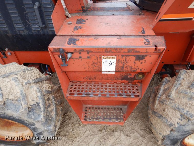 image for item MC9847 Ditch Witch 7020  vibratory cable plow