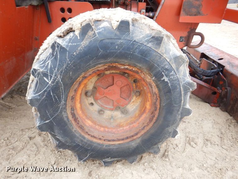 image for item MC9847 Ditch Witch 7020  vibratory cable plow