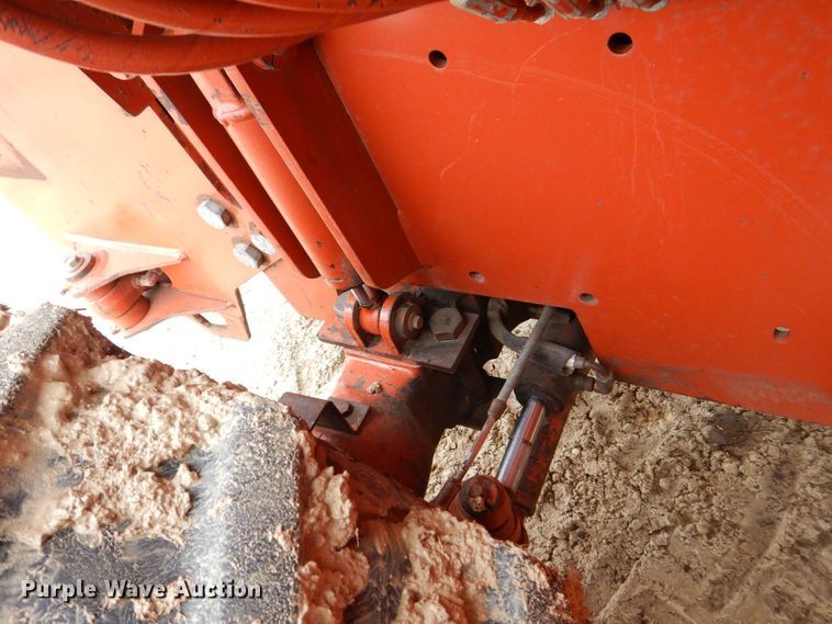 image for item MC9847 Ditch Witch 7020  vibratory cable plow