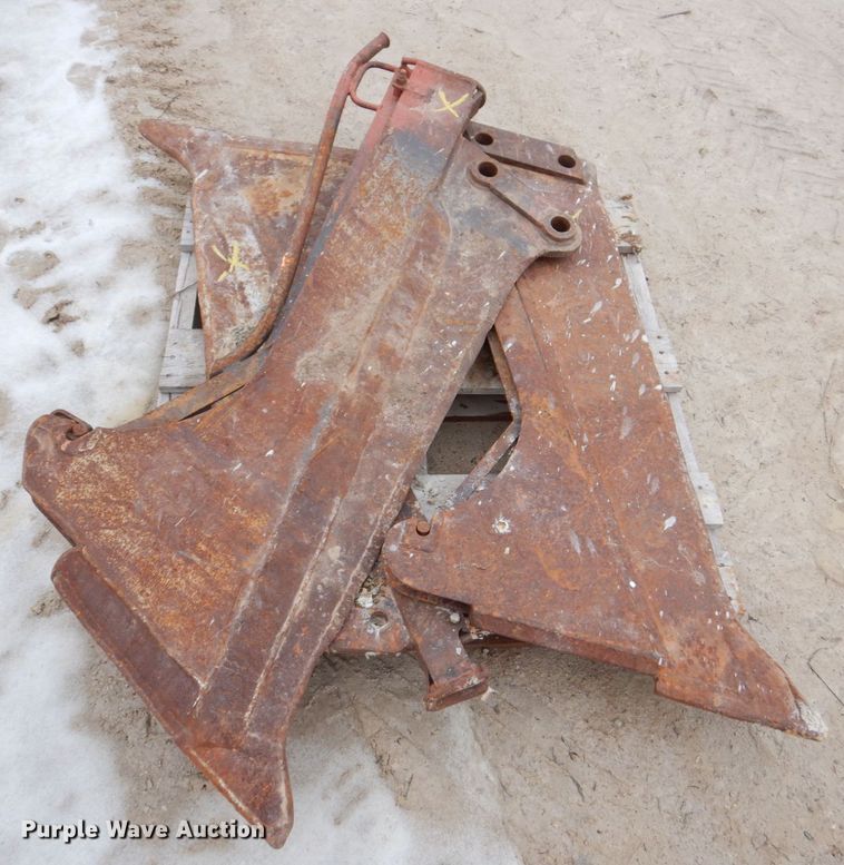 image for item MC9847 Ditch Witch 7020  vibratory cable plow