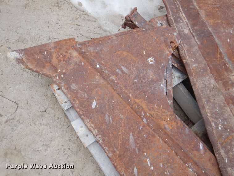 image for item MC9847 Ditch Witch 7020  vibratory cable plow