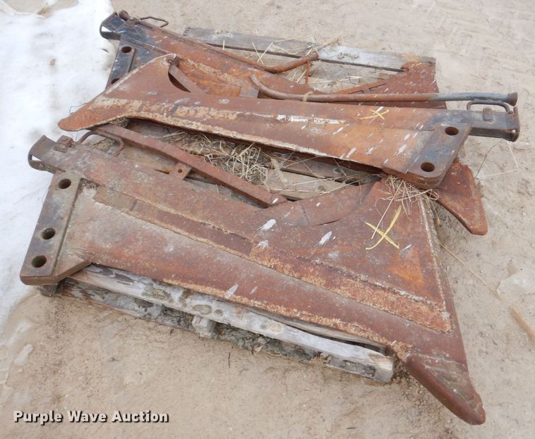 image for item MC9847 Ditch Witch 7020  vibratory cable plow