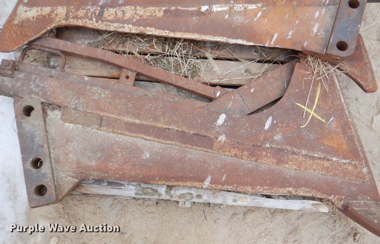 image for item MC9847 Ditch Witch 7020  vibratory cable plow