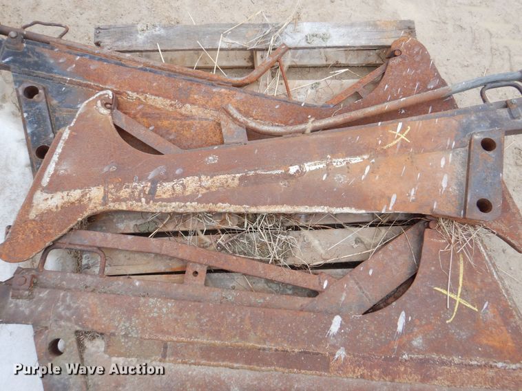 image for item MC9847 Ditch Witch 7020  vibratory cable plow