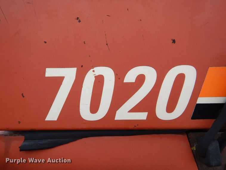 image for item MC9847 Ditch Witch 7020  vibratory cable plow