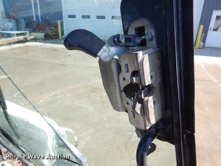 image for item MC9855 2021 Bobcat T66  tracked skid steer loader