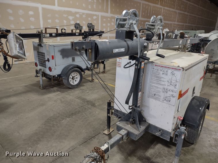 image for item MD9415 2011 Magnum MLT3060M  light plant