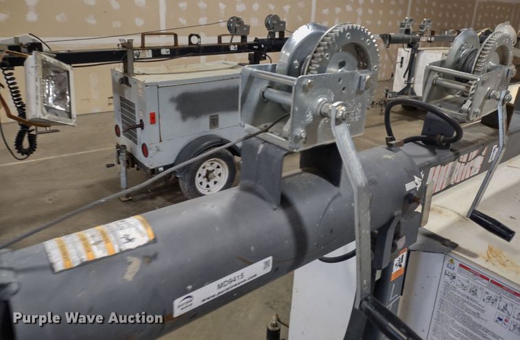 image for item MD9415 2011 Magnum MLT3060M  light plant