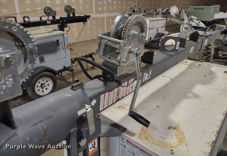 image for item MD9415 2011 Magnum MLT3060M  light plant