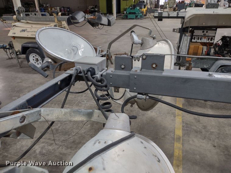 image for item MD9415 2011 Magnum MLT3060M  light plant