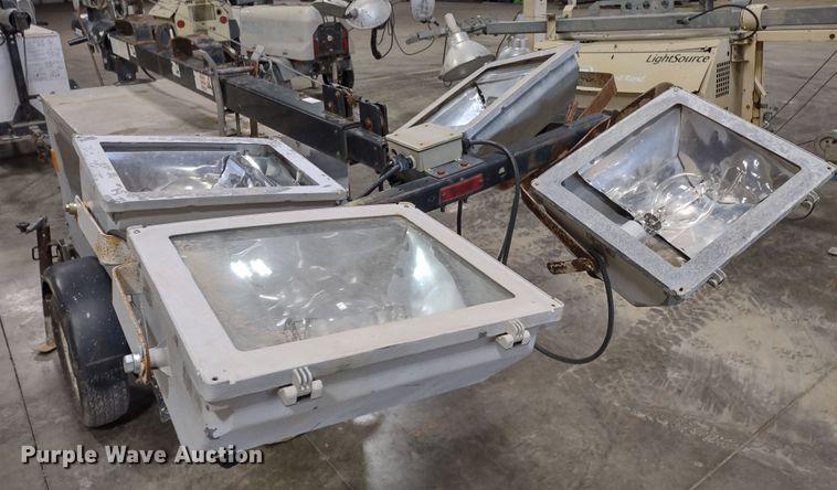 image for item MD9416 Magnum MLT3060MMH  light plant