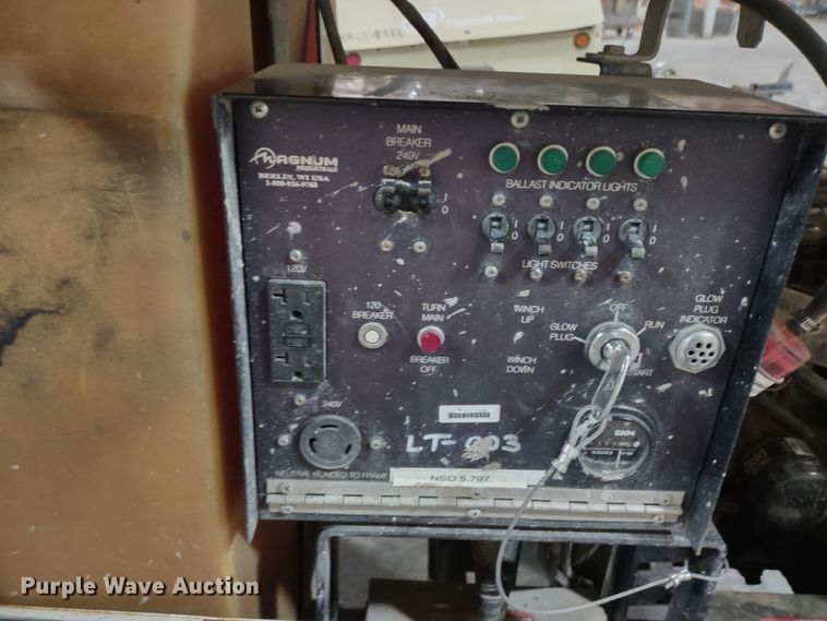 image for item MD9416 Magnum MLT3060MMH  light plant