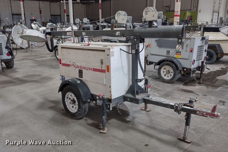 image for item MD9418 2011 Magnum MLT3060M  light plant