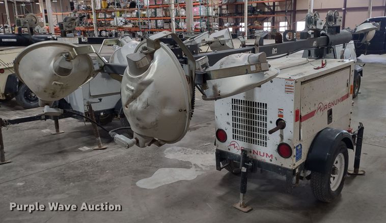 image for item MD9418 2011 Magnum MLT3060M  light plant