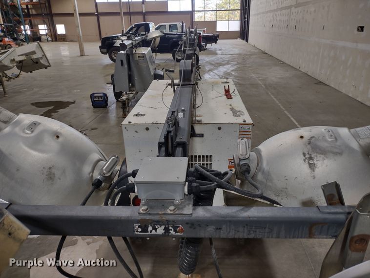 image for item MD9418 2011 Magnum MLT3060M  light plant