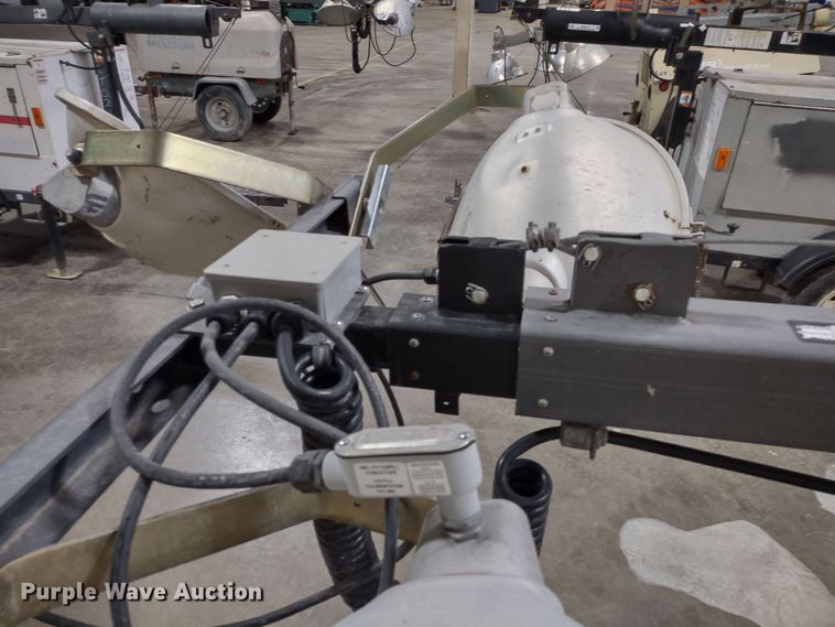 image for item MD9418 2011 Magnum MLT3060M  light plant