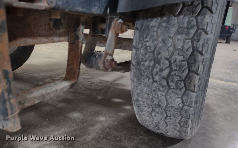 image for item MD9419 Magnum MLT3060MMH  light plant