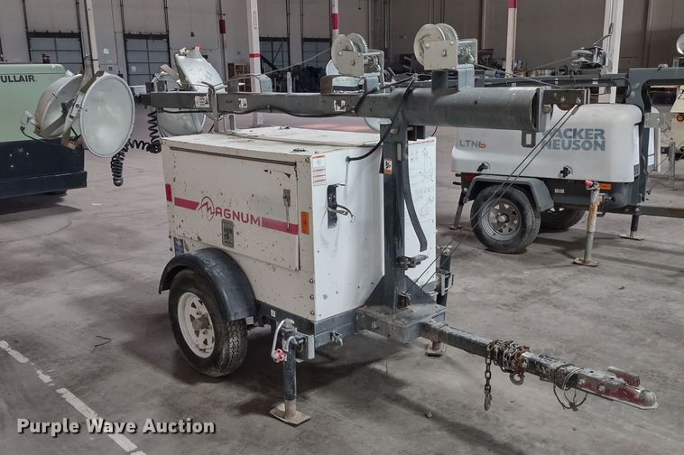 image for item MD9420 2011 Magnum MLT3060M  light plant