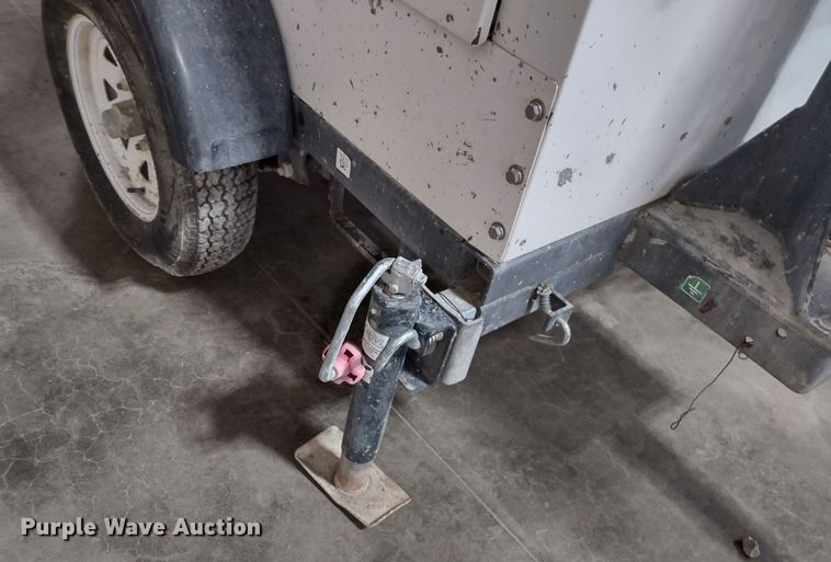 image for item MD9420 2011 Magnum MLT3060M  light plant