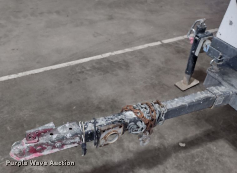 image for item MD9420 2011 Magnum MLT3060M  light plant