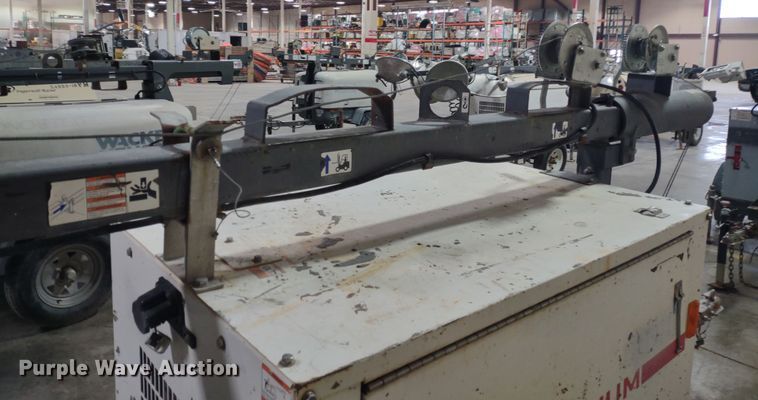 image for item MD9420 2011 Magnum MLT3060M  light plant