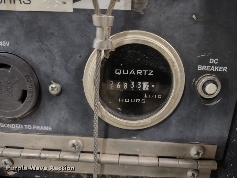 image for item MD9420 2011 Magnum MLT3060M  light plant