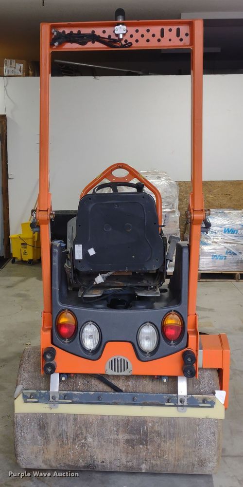 image for item MD9469 2016 Hamm HD10C  double drum roller