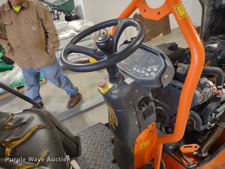 image for item MD9469 2016 Hamm HD10C  double drum roller