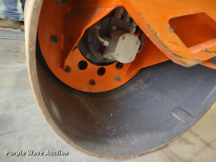 image for item MD9469 2016 Hamm HD10C  double drum roller