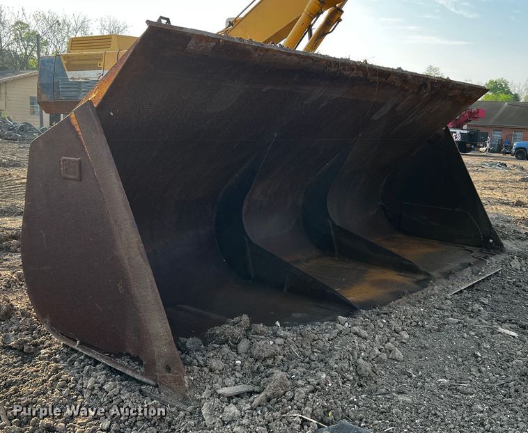 image for item MF9817 Caterpillar 980G  wheel loader bucket