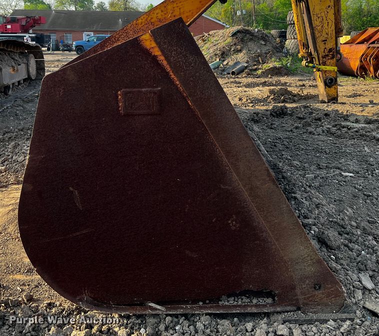 image for item MF9817 Caterpillar 980G  wheel loader bucket