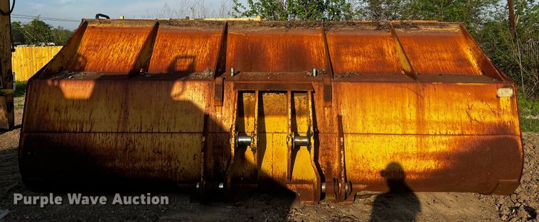 image for item MF9817 Caterpillar 980G  wheel loader bucket