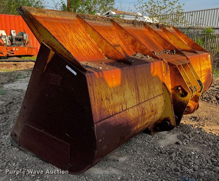 image for item MF9817 Caterpillar 980G  wheel loader bucket