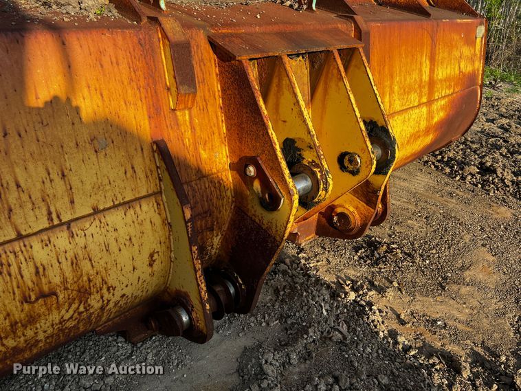 image for item MF9817 Caterpillar 980G  wheel loader bucket