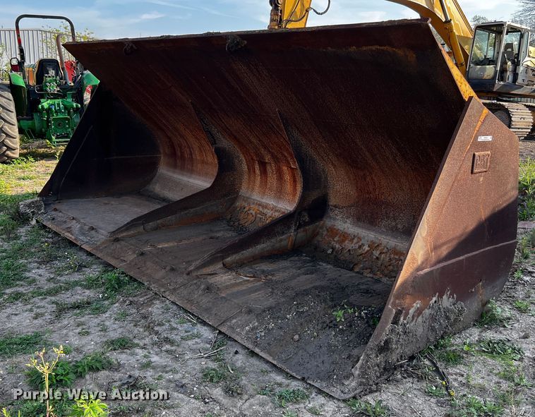 image for item MF9818 Caterpillar 980G  wheel loader bucket