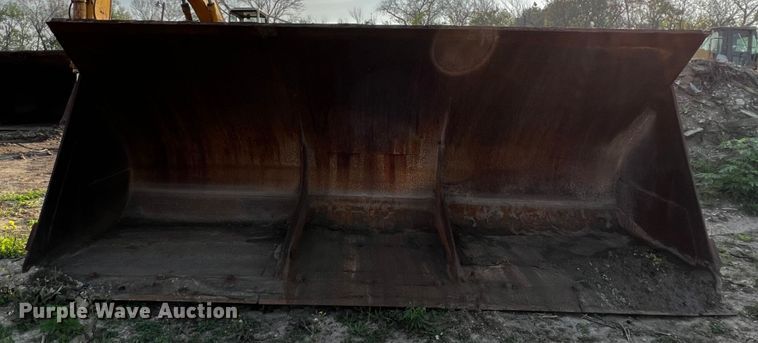 image for item MF9818 Caterpillar 980G  wheel loader bucket