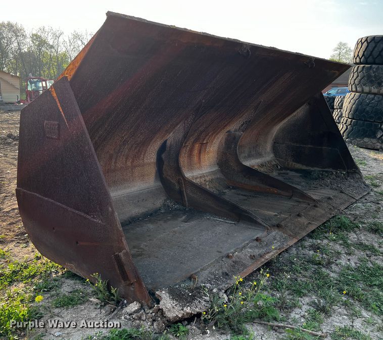 image for item MF9818 Caterpillar 980G  wheel loader bucket