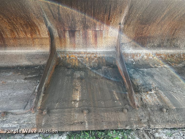 image for item MF9818 Caterpillar 980G  wheel loader bucket