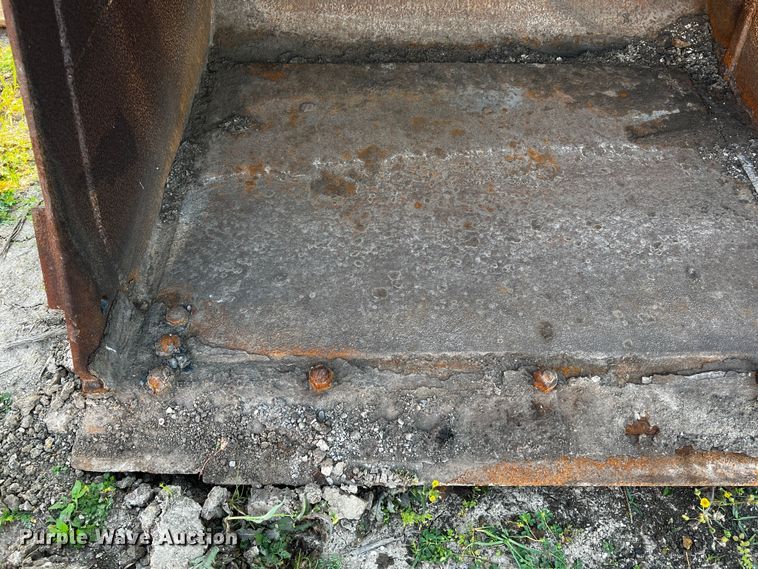 image for item MF9818 Caterpillar 980G  wheel loader bucket