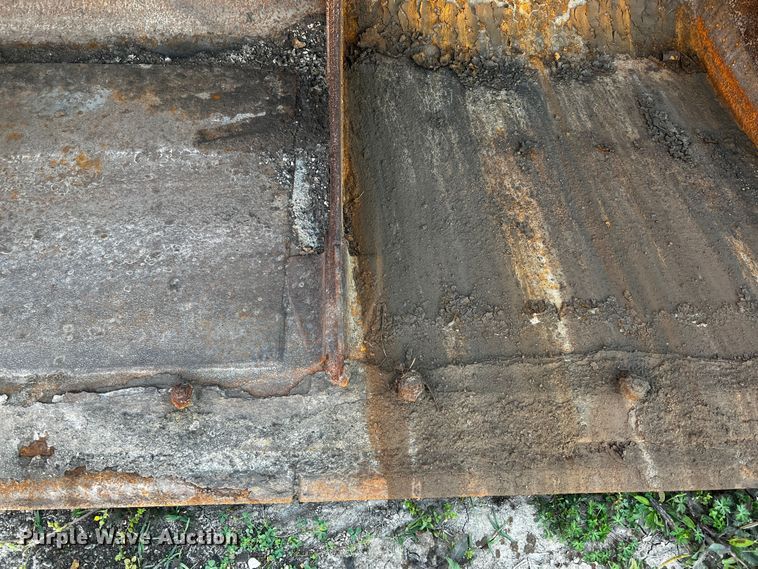 image for item MF9818 Caterpillar 980G  wheel loader bucket