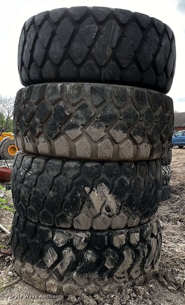 image for item MF9828 (4) 26.5R25 tires